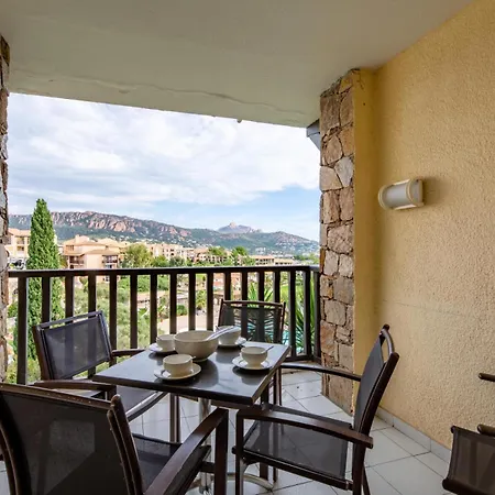 Résidence Le Village De Cap Esterel - Maeva - 4 Personnes - Sélection Mae-2641 Appartement *